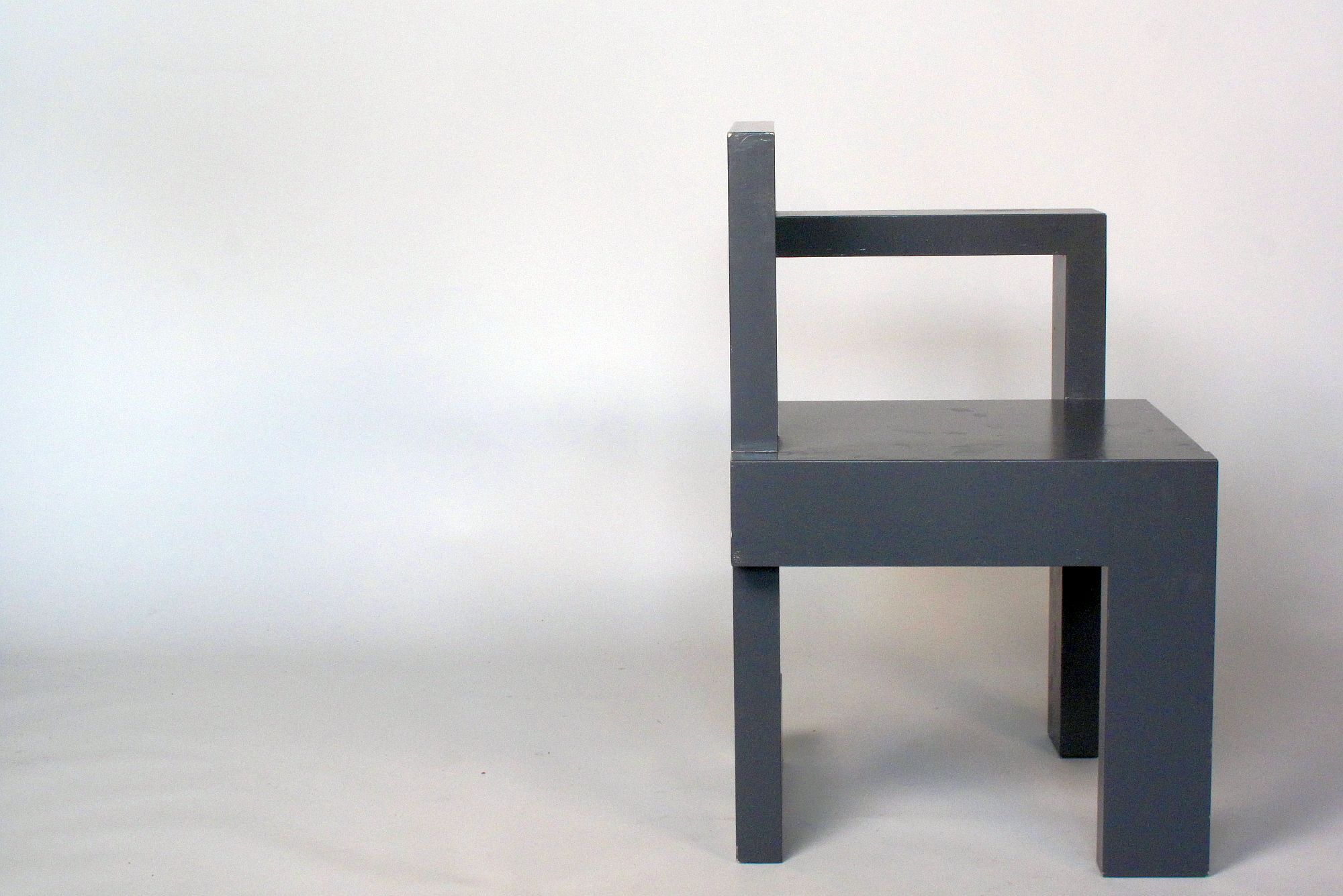 Modernist Chair in Oak Wood