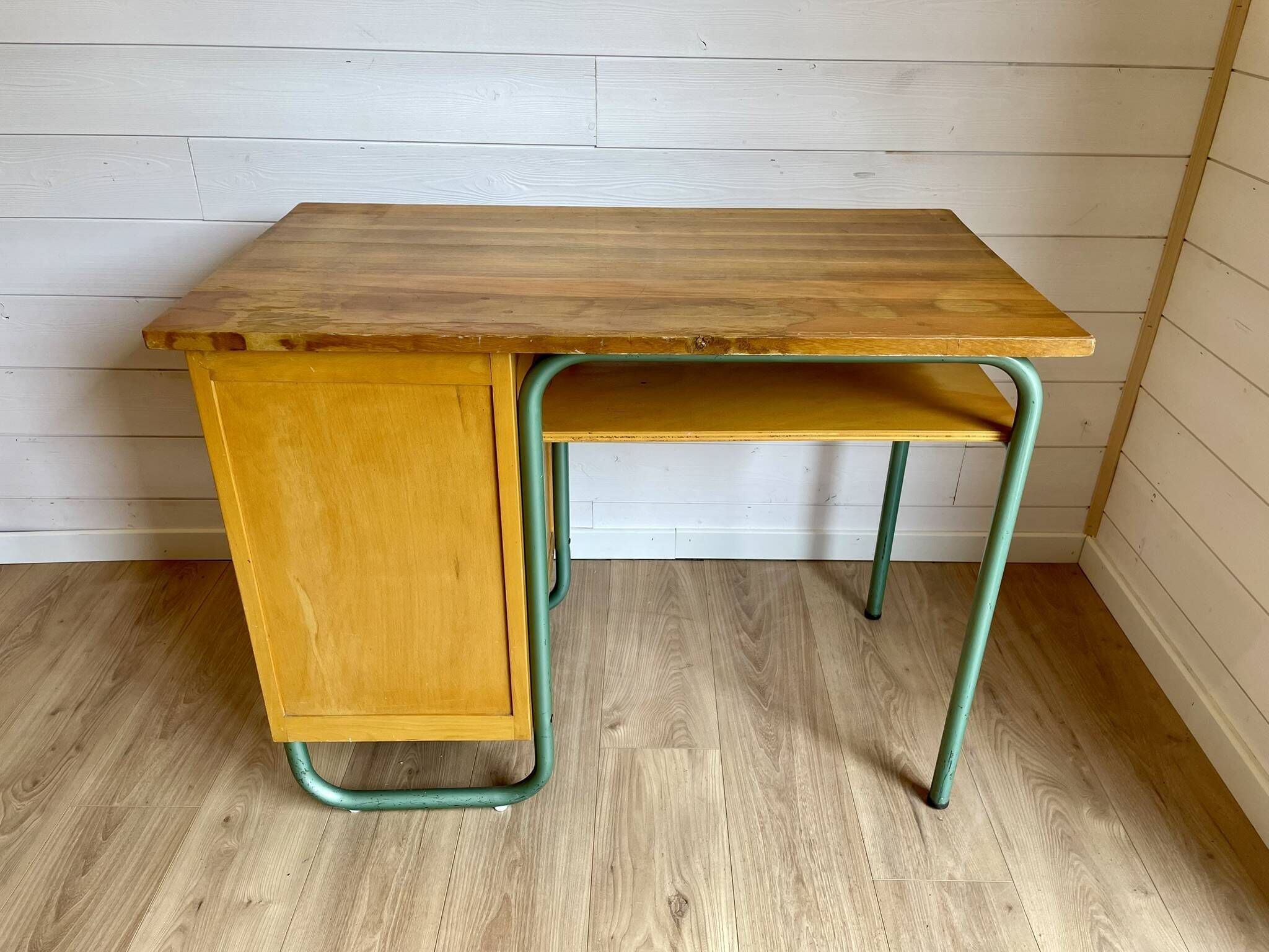 Vintage Stella 1950 school desk and swivel chair set