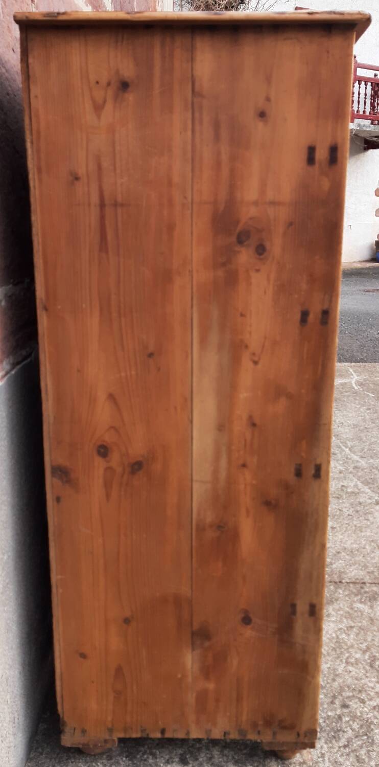 Commode ou meuble à tiroirs