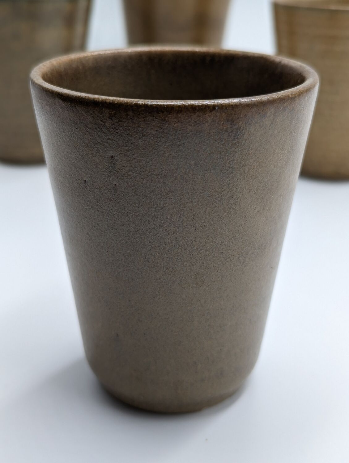 4 stoneware cups