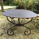 Ensemble table & 6 chaises en fer forgé, 6 coussins