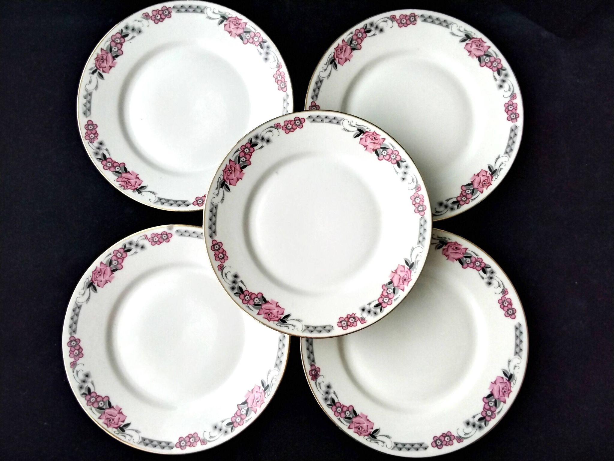 5 Assiettes à dessert en porcelaine  Art Déco