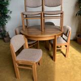 Set of 6 chairs and 1 round table