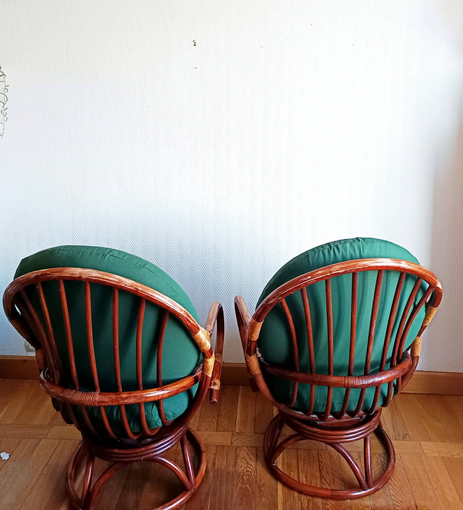 Paire de fauteuils pivotants en rotin 1970