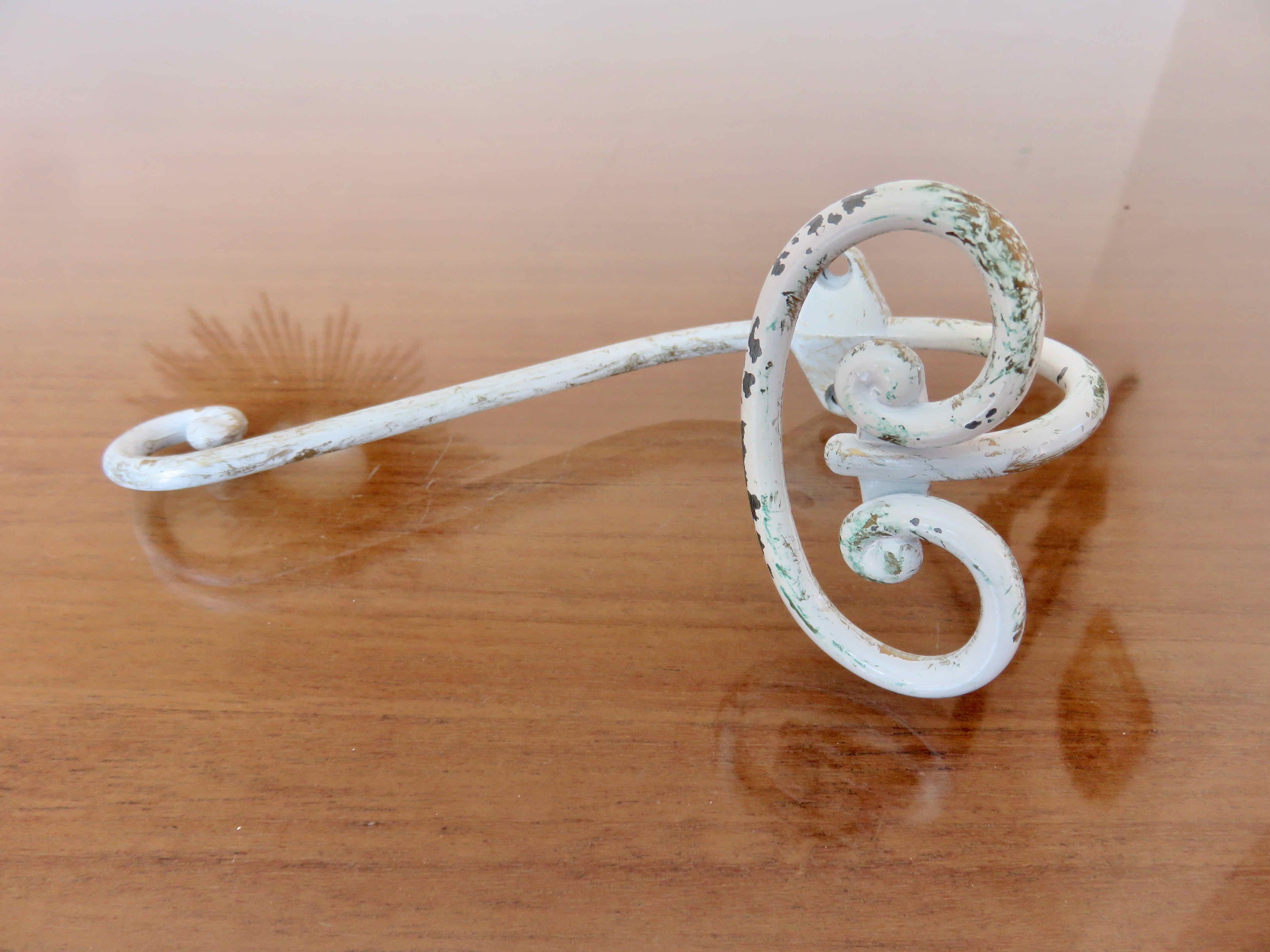 Pair of metal hooks 30 40s