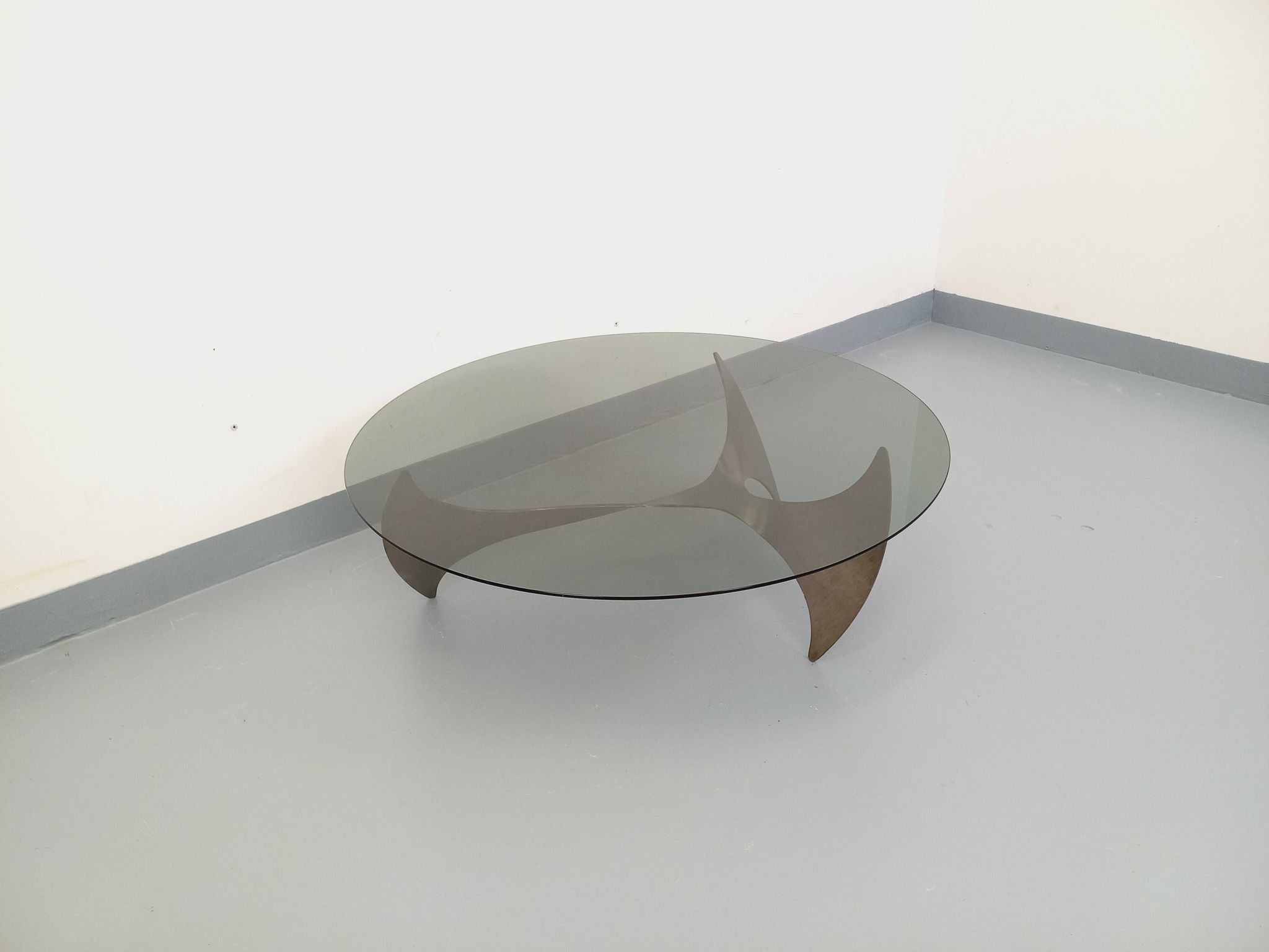 Table basse hélice vintage Propeller de Knut Hesterberg en acier et verre