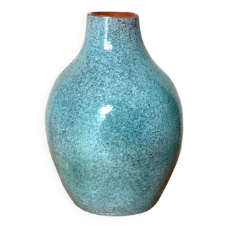 Ceramic vase