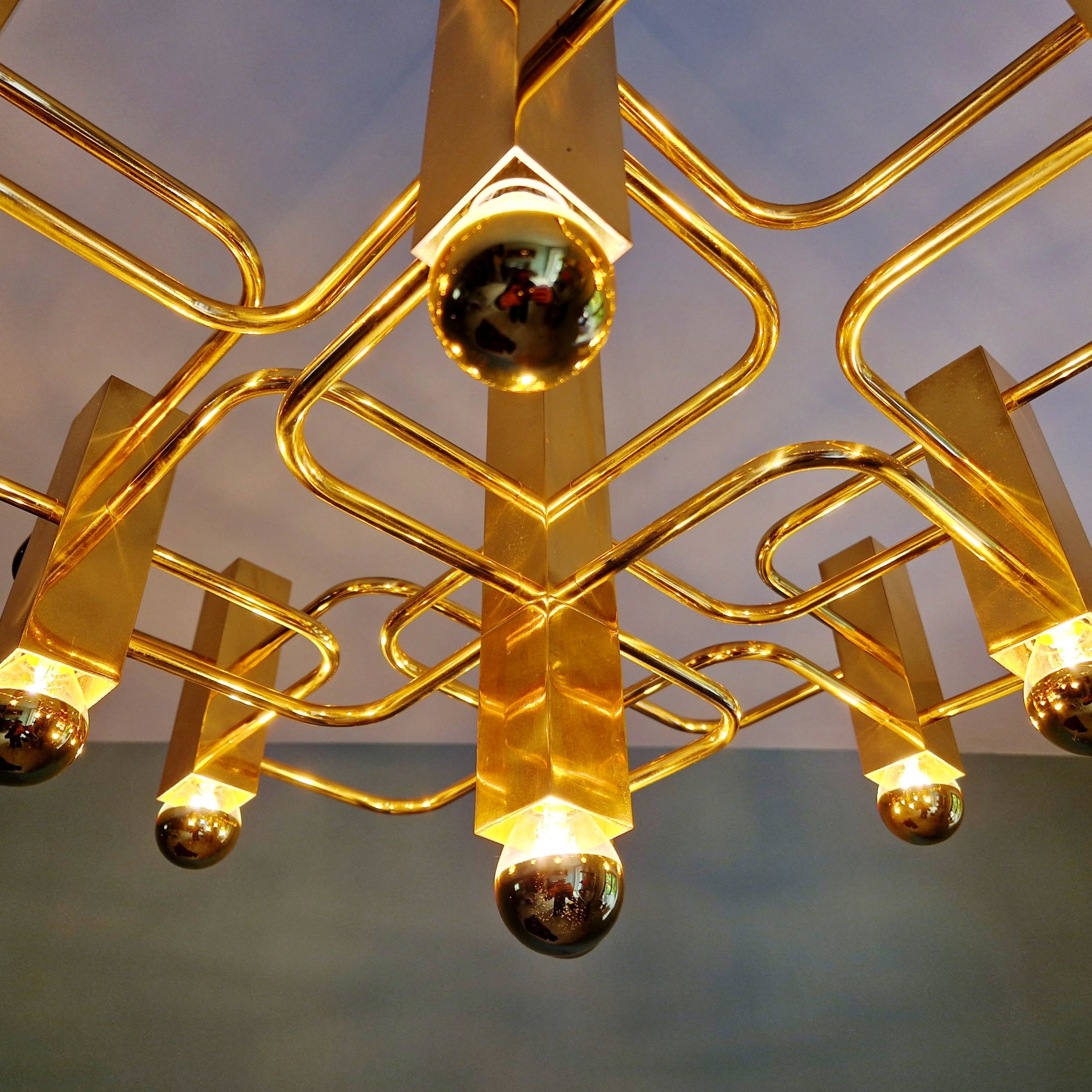 Large geometric brass chandelier, Gaetano Sciolari, Boulanger, 1970