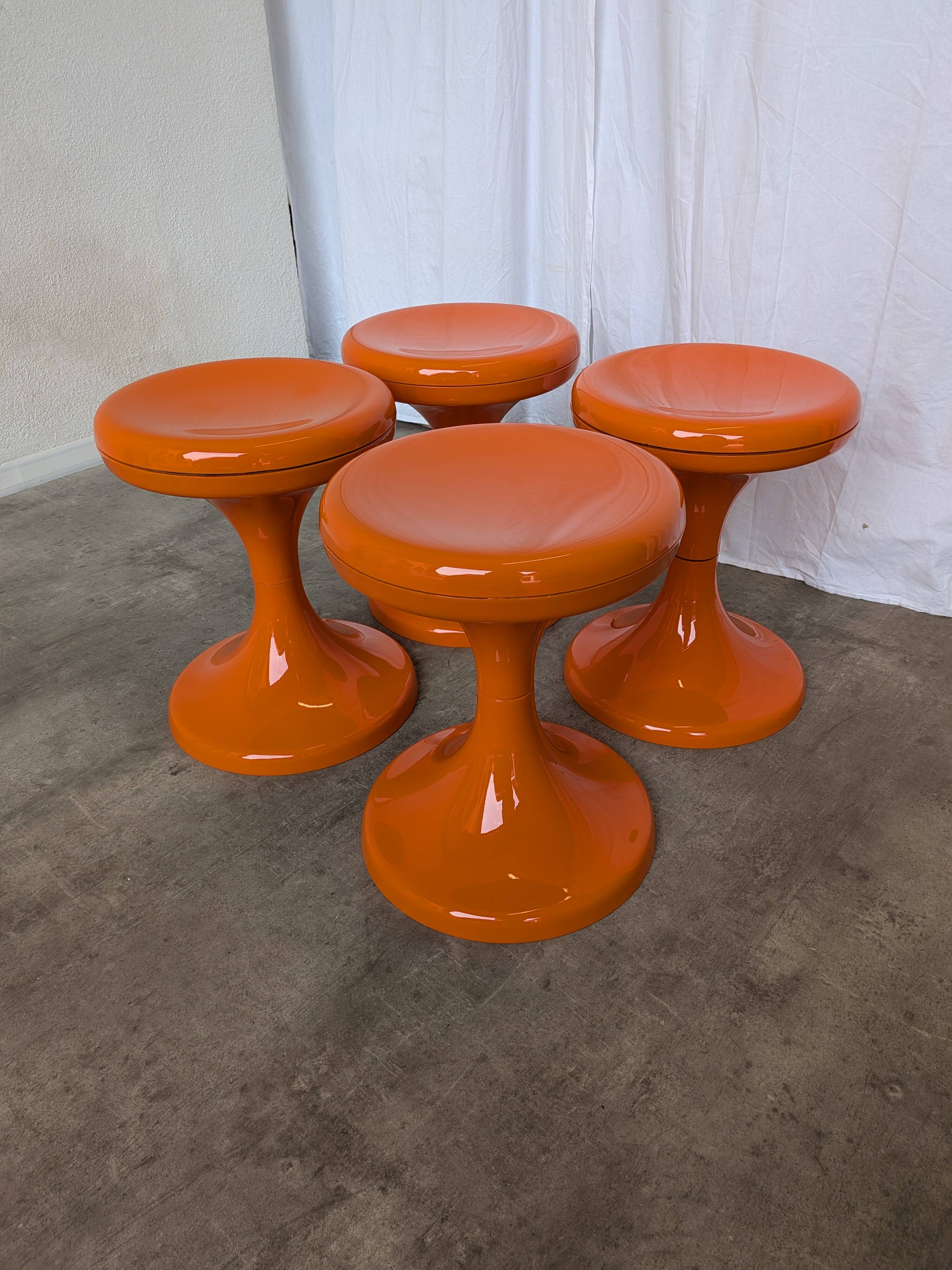 Set of 4 Vintage Mushroom Stool “Jurček” by Meblo, Retro Orange 1960s – Spa
