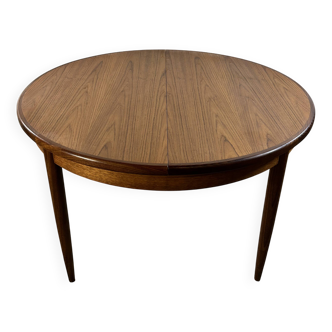 Table ronde G-PLAN en teck a allonge papillon 1960'S