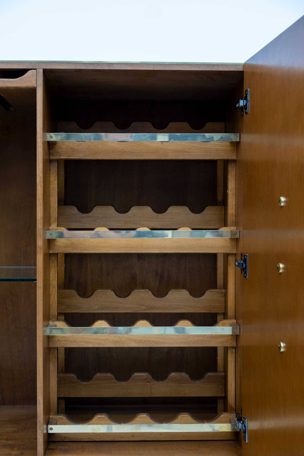 Postmodern Italian Bar Sideboard Murano Glass and Brass, 1980s