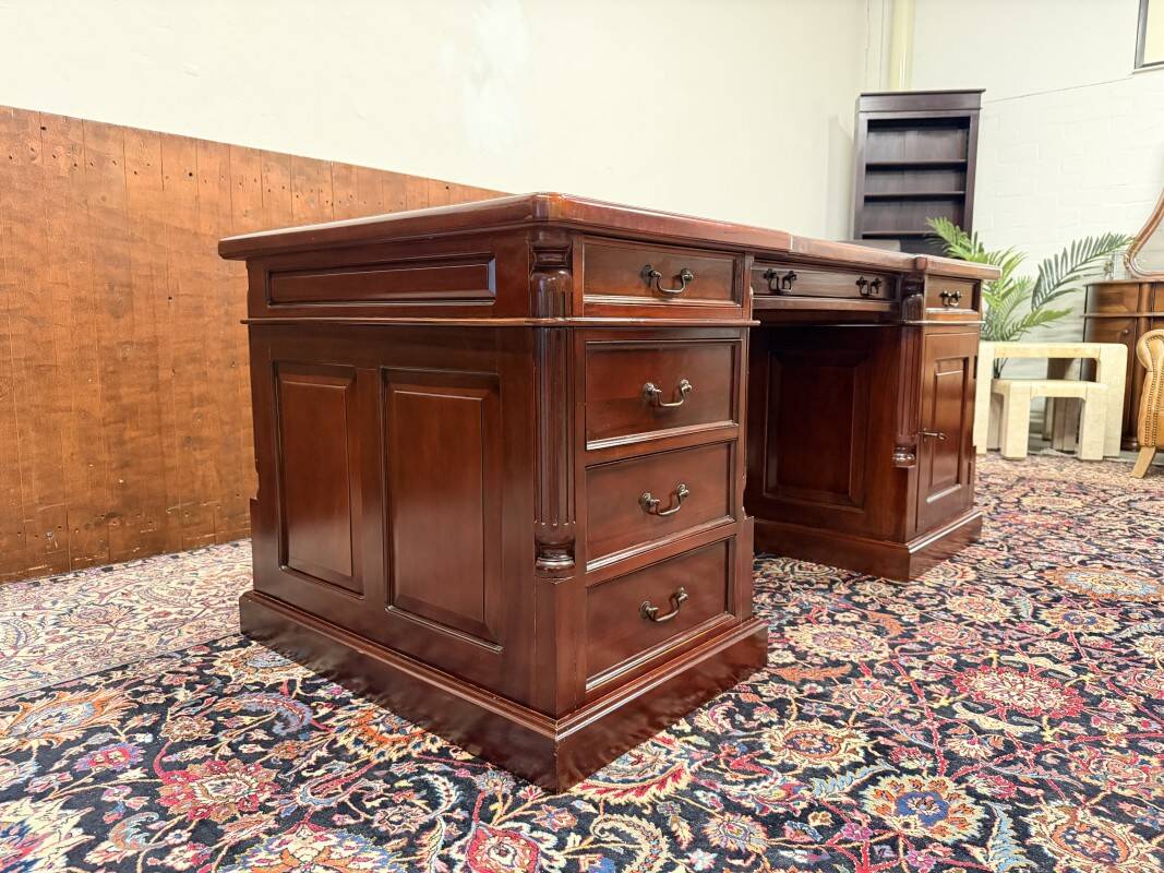 Classic English Chesterfield Partnerdesk Desk