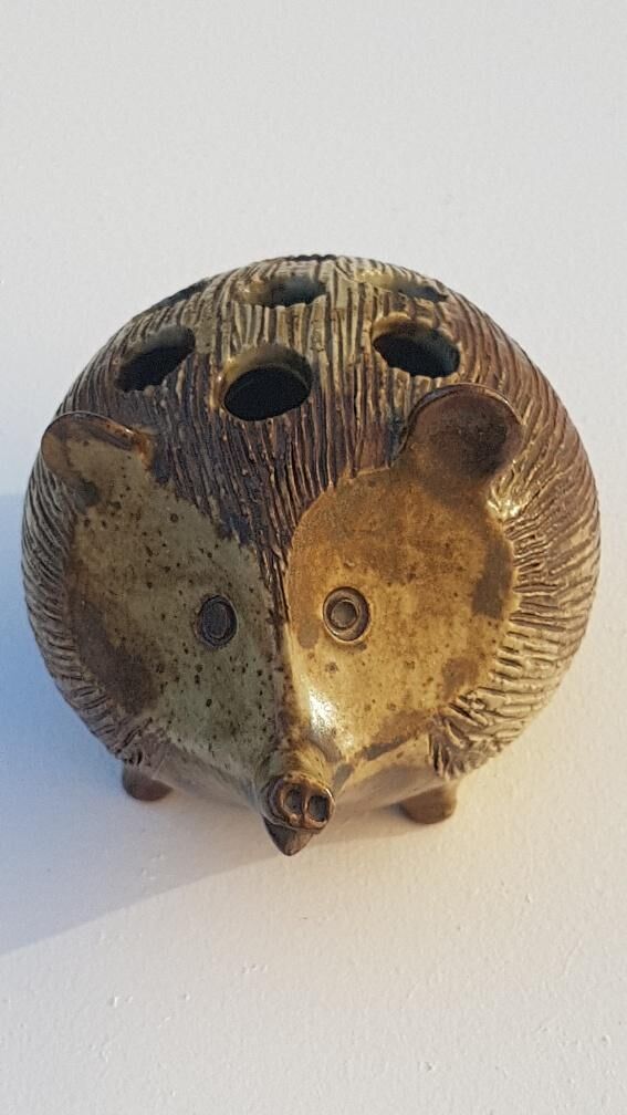 Guy Roland Marcy hedgehog spades