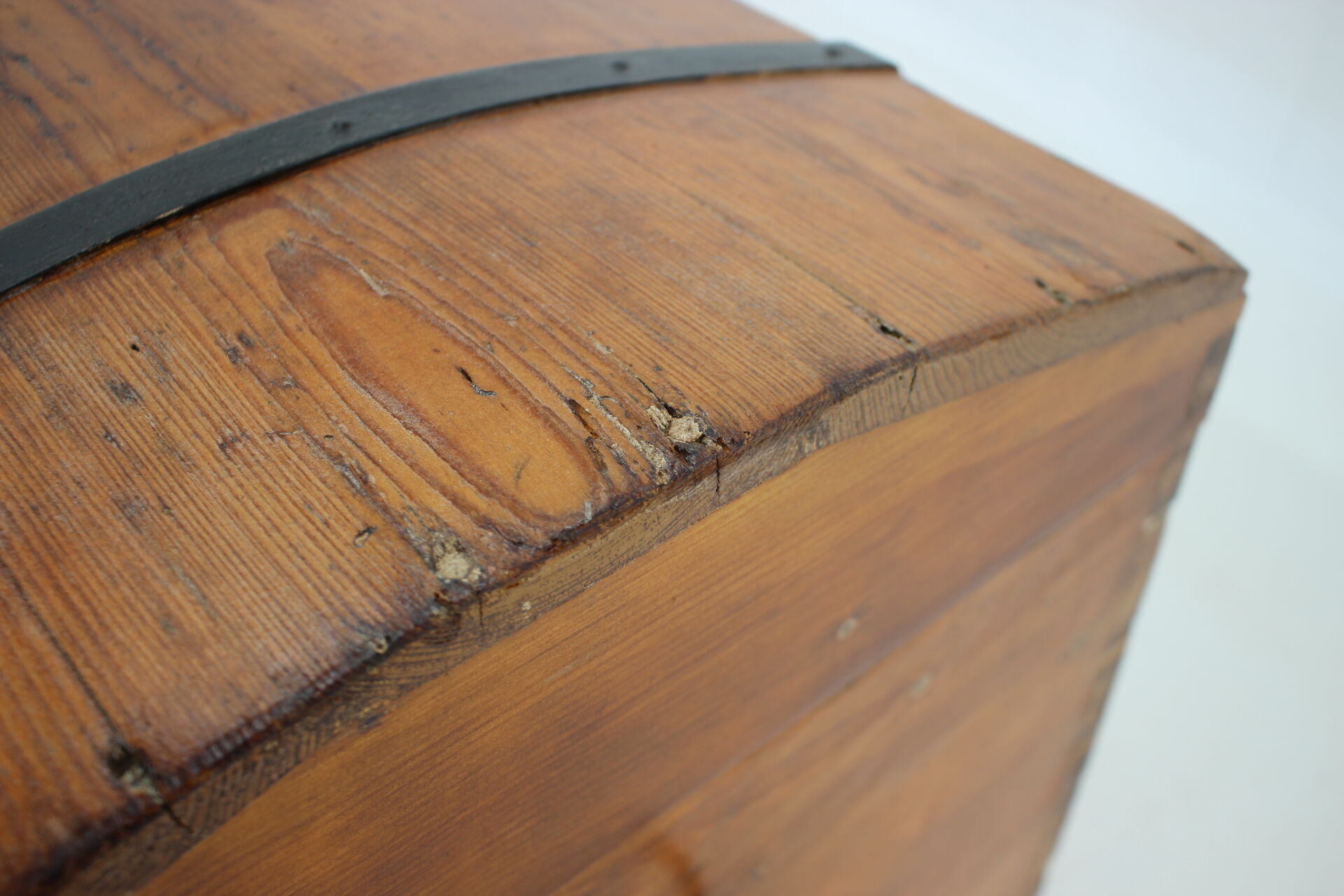 Coffre en bois antique tchécoslovaquie