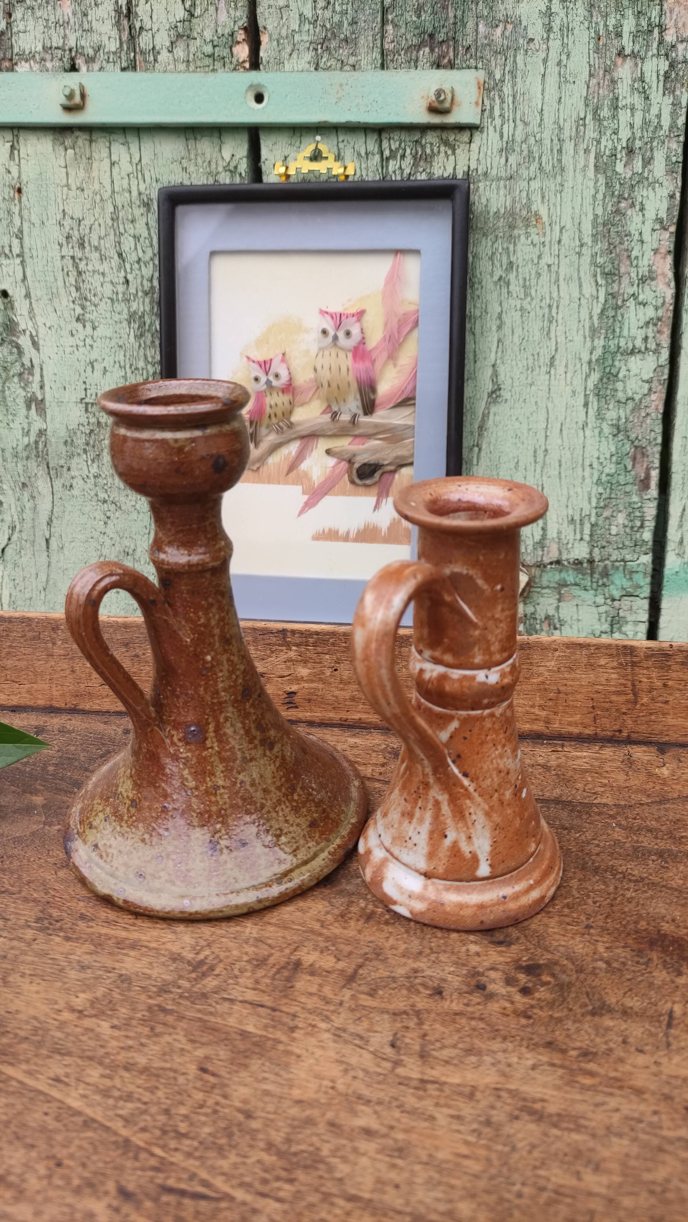 Duo de bougeoirs vintages en grès