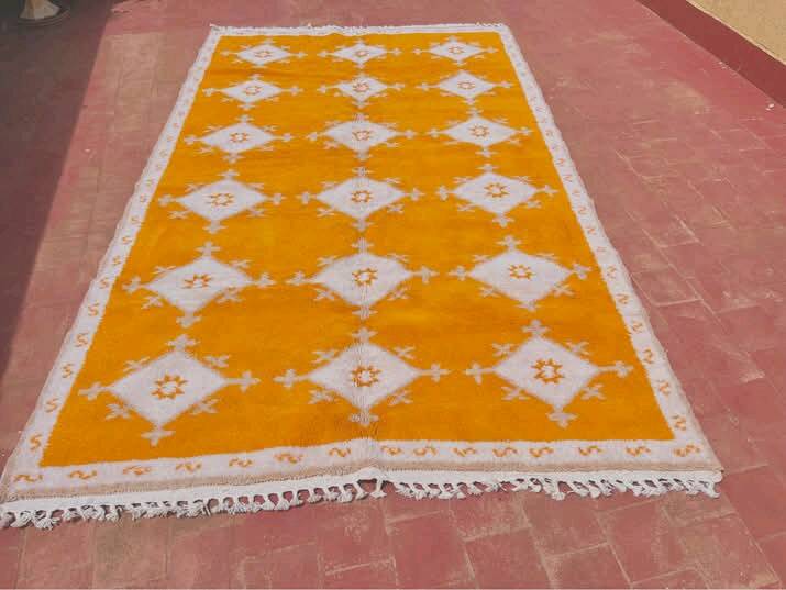 Moroccan handmade rug 250cmx150cm