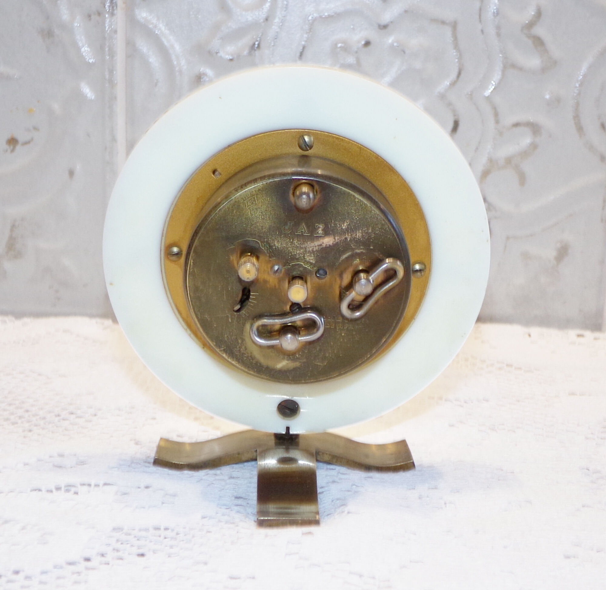 FRANCE 1950 - Charming little Vintage JAZ Alarm Clock - Torsic Cristaglas