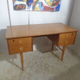 Scandinavian desk 60