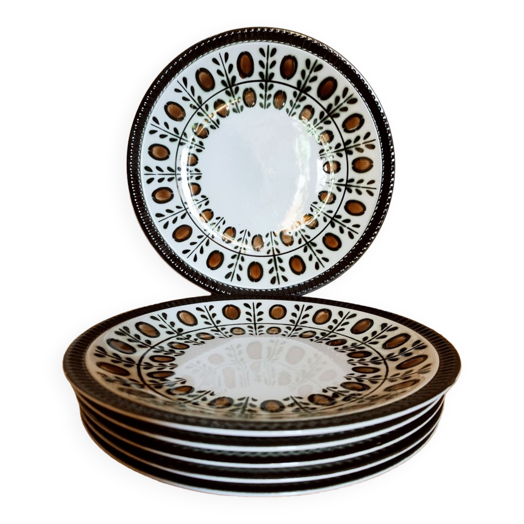 6 walnut model flat plates by Boch