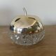 Sucrier en forme de pomme verre cisele et metal dore