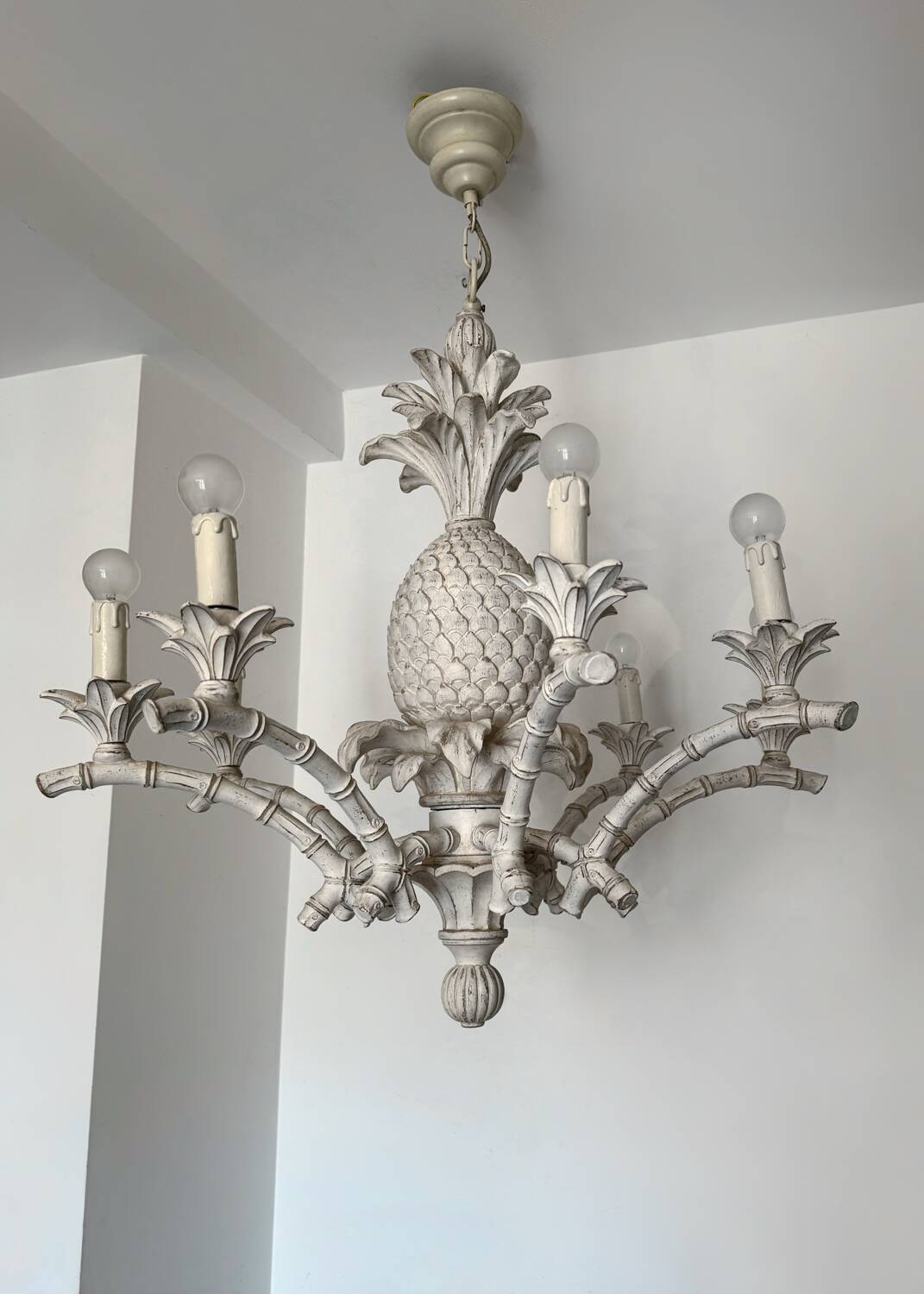 Large Hollywood Regency pineapple chandelier, 1980s
