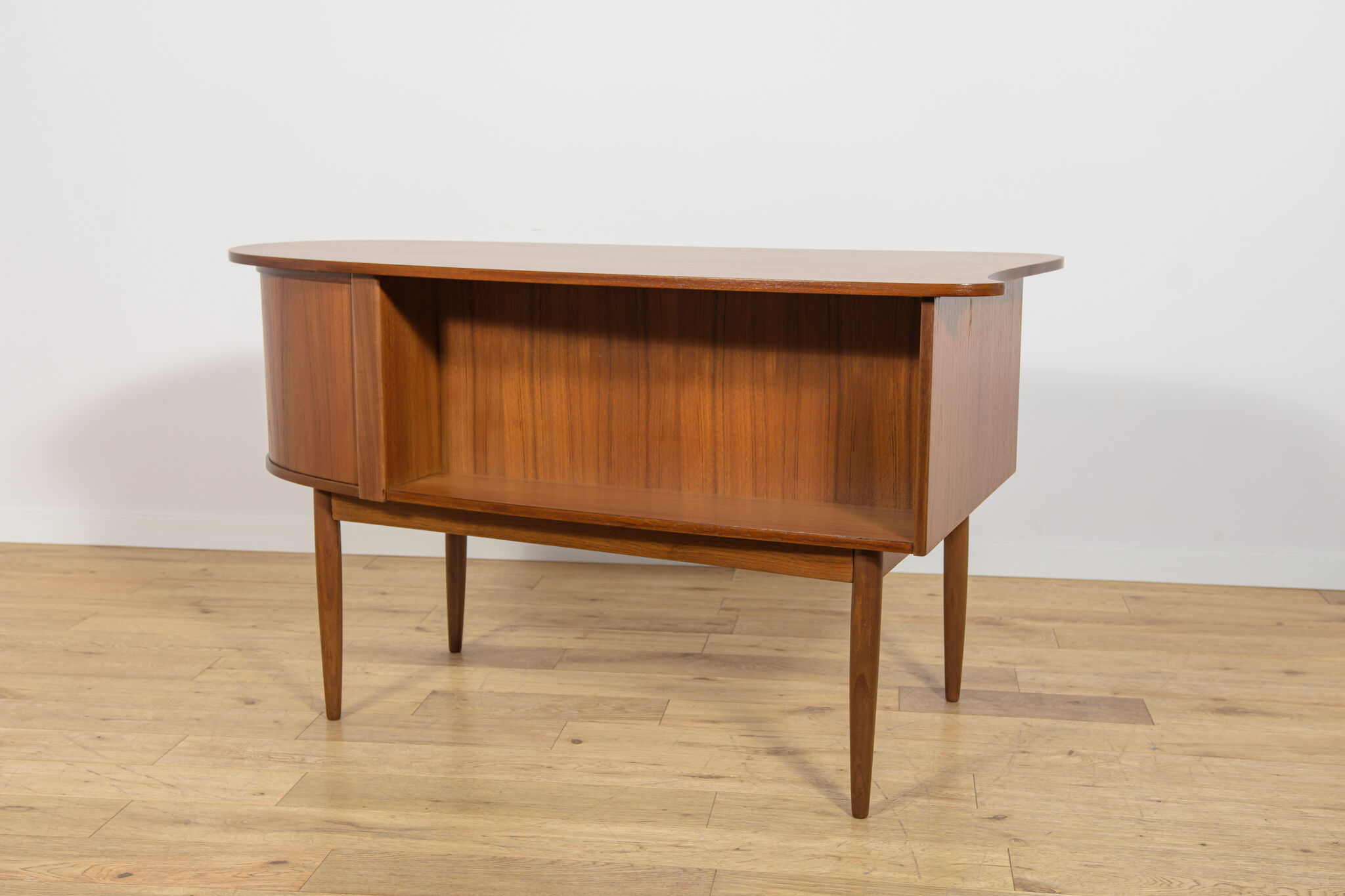 Mid-Century Freestanding Teak Kidney Desk, Denmark, 1960s