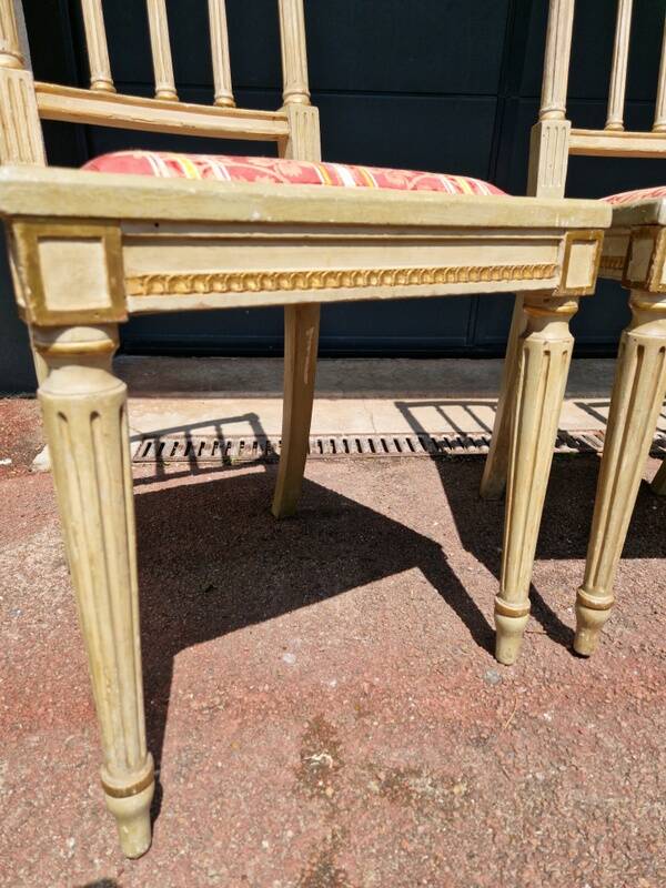 Set of 4 Louis XVI style chairs - In gray lacquered wood