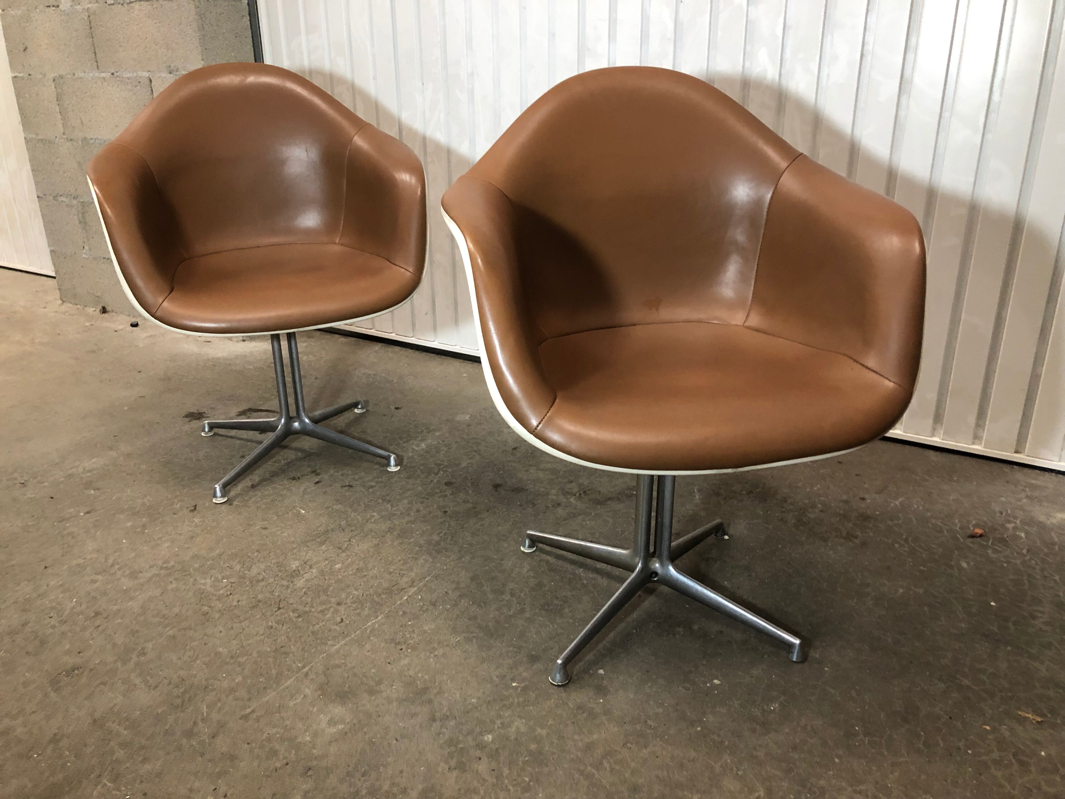 Pair of armchairs La Fonda design Charles Eames