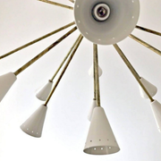 Chandelier Sputnik 24-arm brass and white-ivory lacquered metal