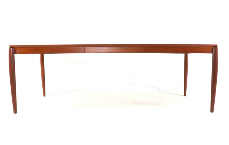 XL extendable rectangular dining table in teak by H.W. Klein for Bramin