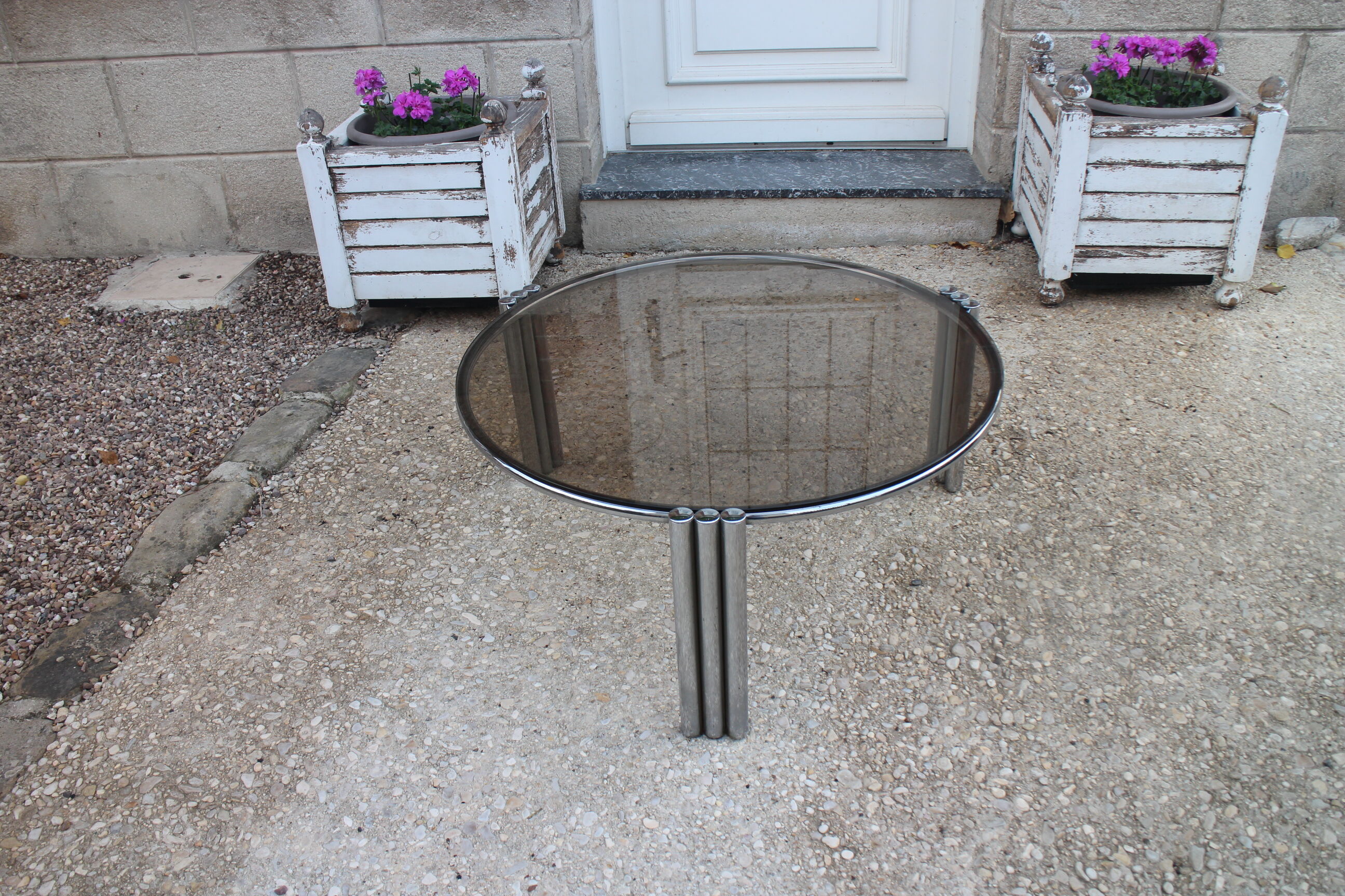 Round coffee table chrome and smoked glass 1970