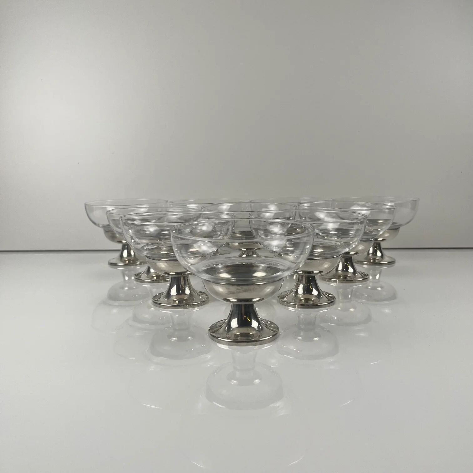 Set of 10 dessert / ice cream bowls, in glass and metal (silver?), 1970.