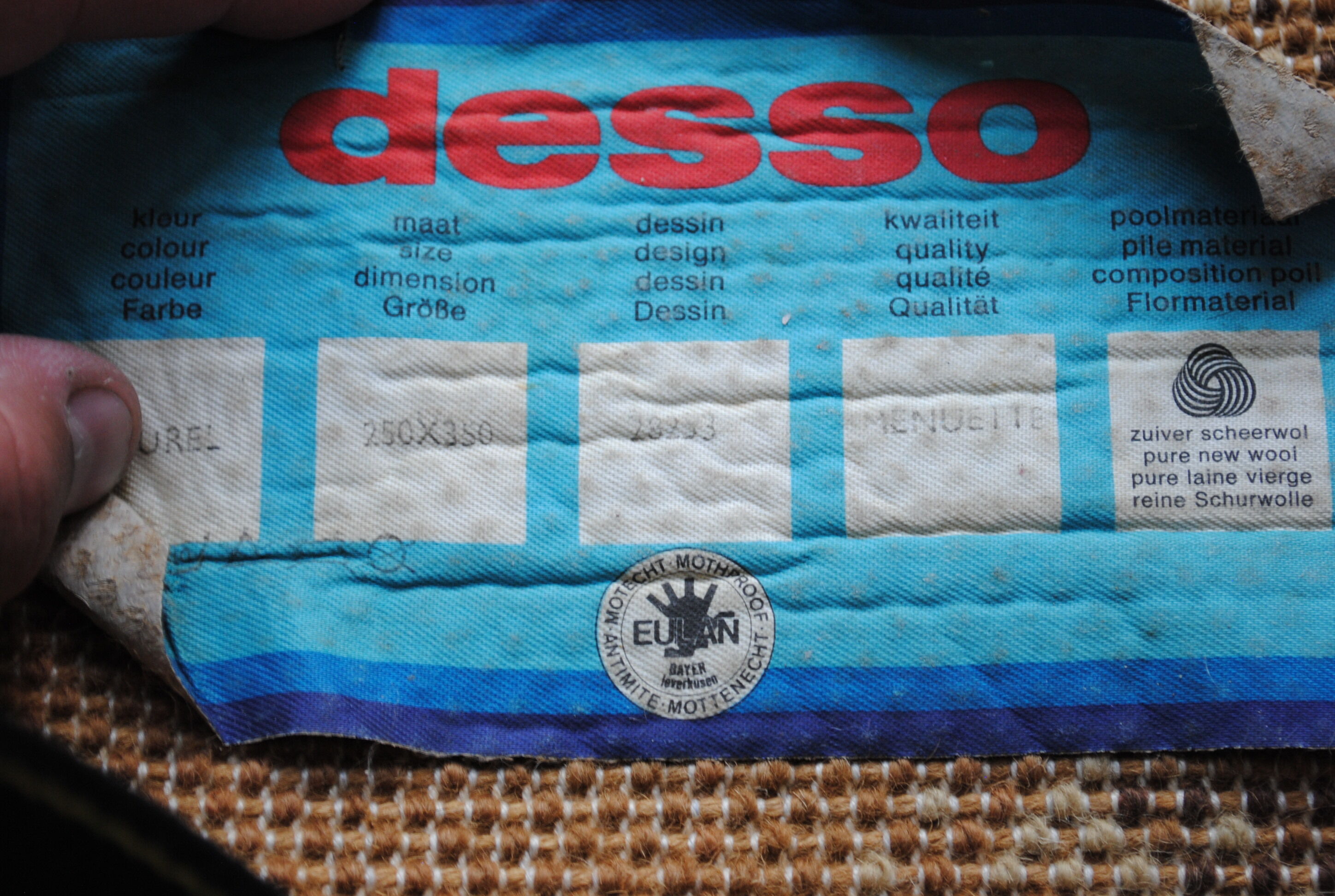 Vintage year 70s 250x350cm desso carpet