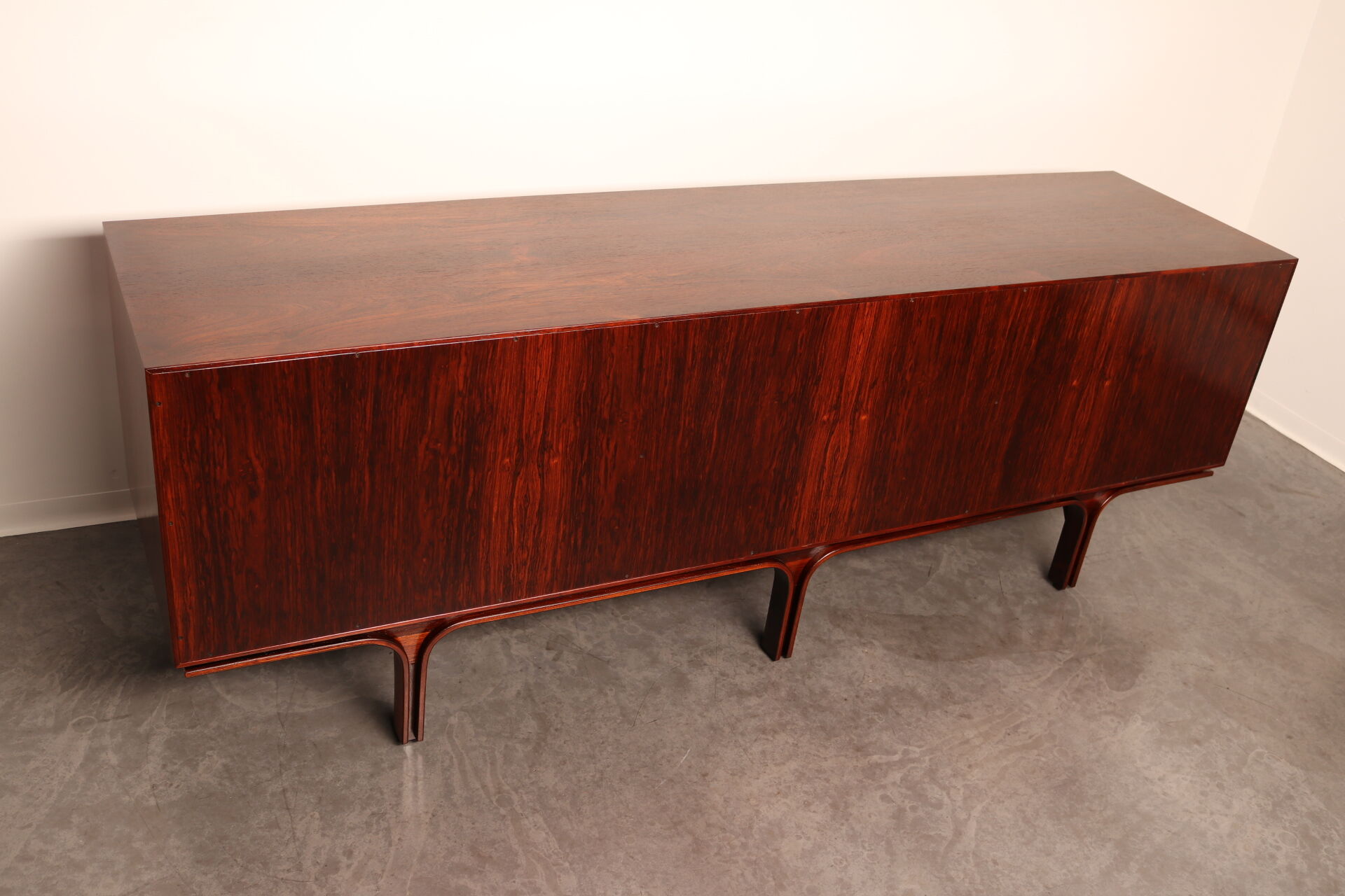 Sideboard in rio-rosewood by Gianfranco Frattini for Bernini - Italy - 1960's