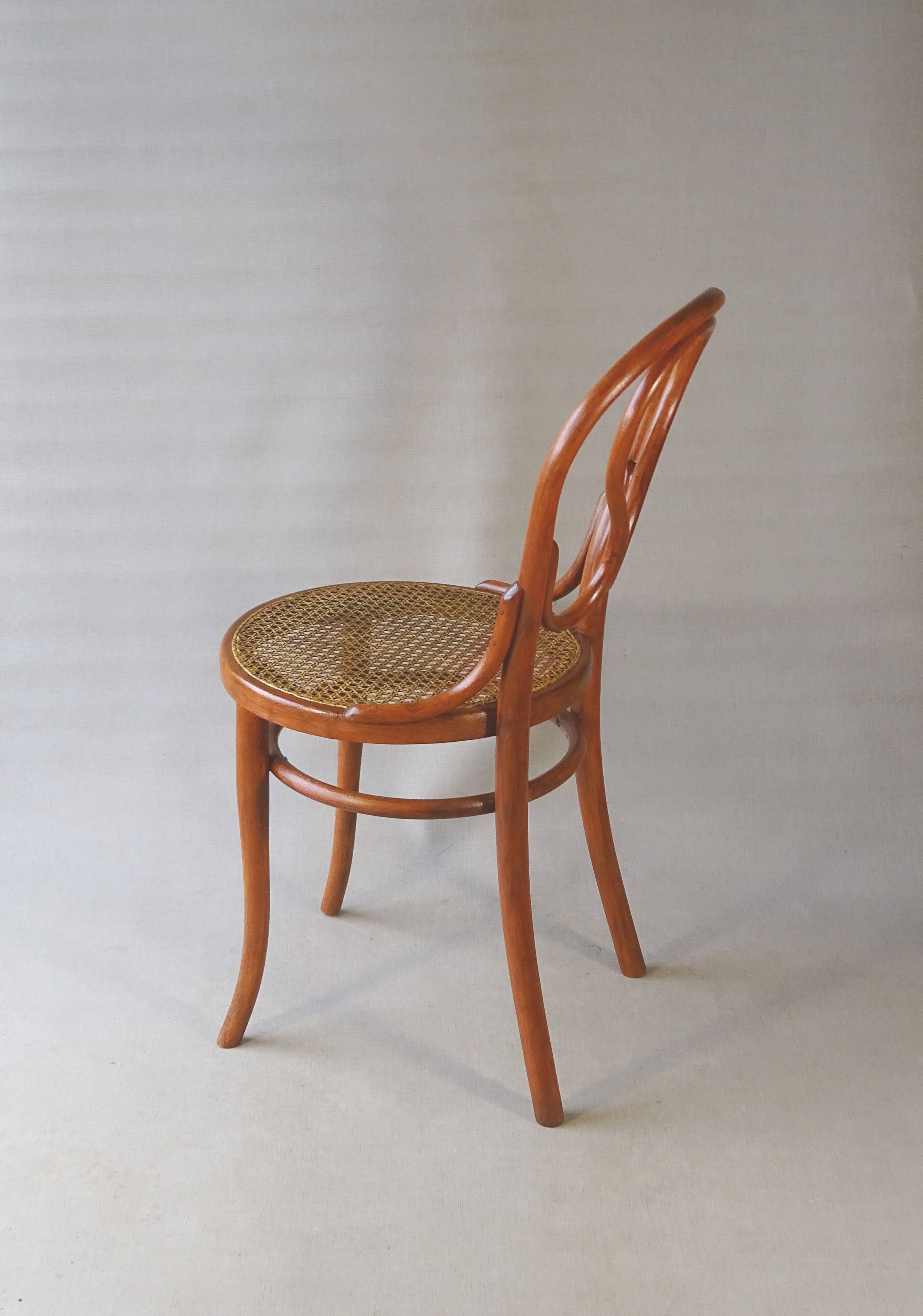 Chaise bistrot cannée Thonet dite "Oméga" n°20, 1890