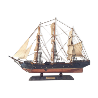 Navy war model in wooden spanish frigate of the 18th century
