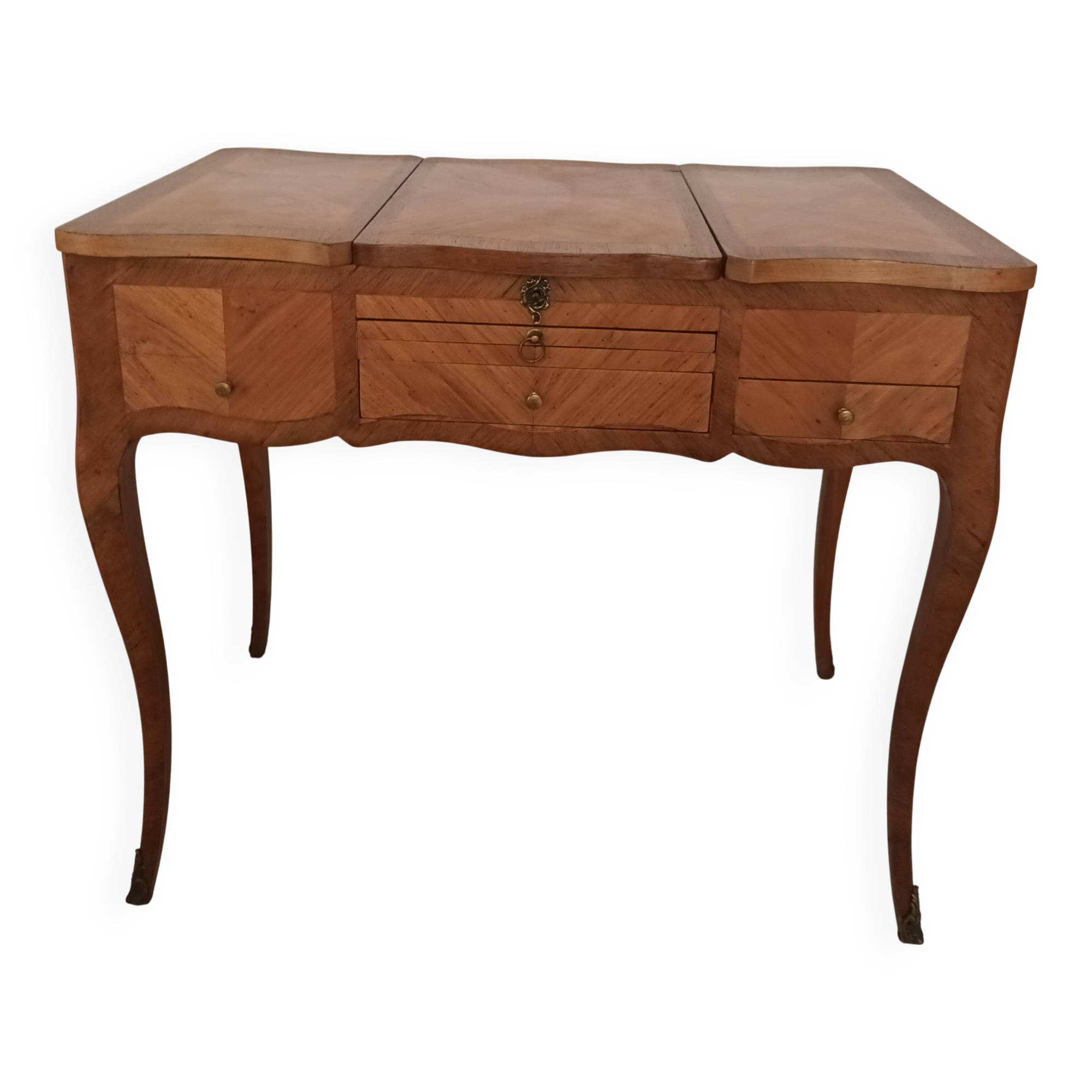 Wooden dressing table