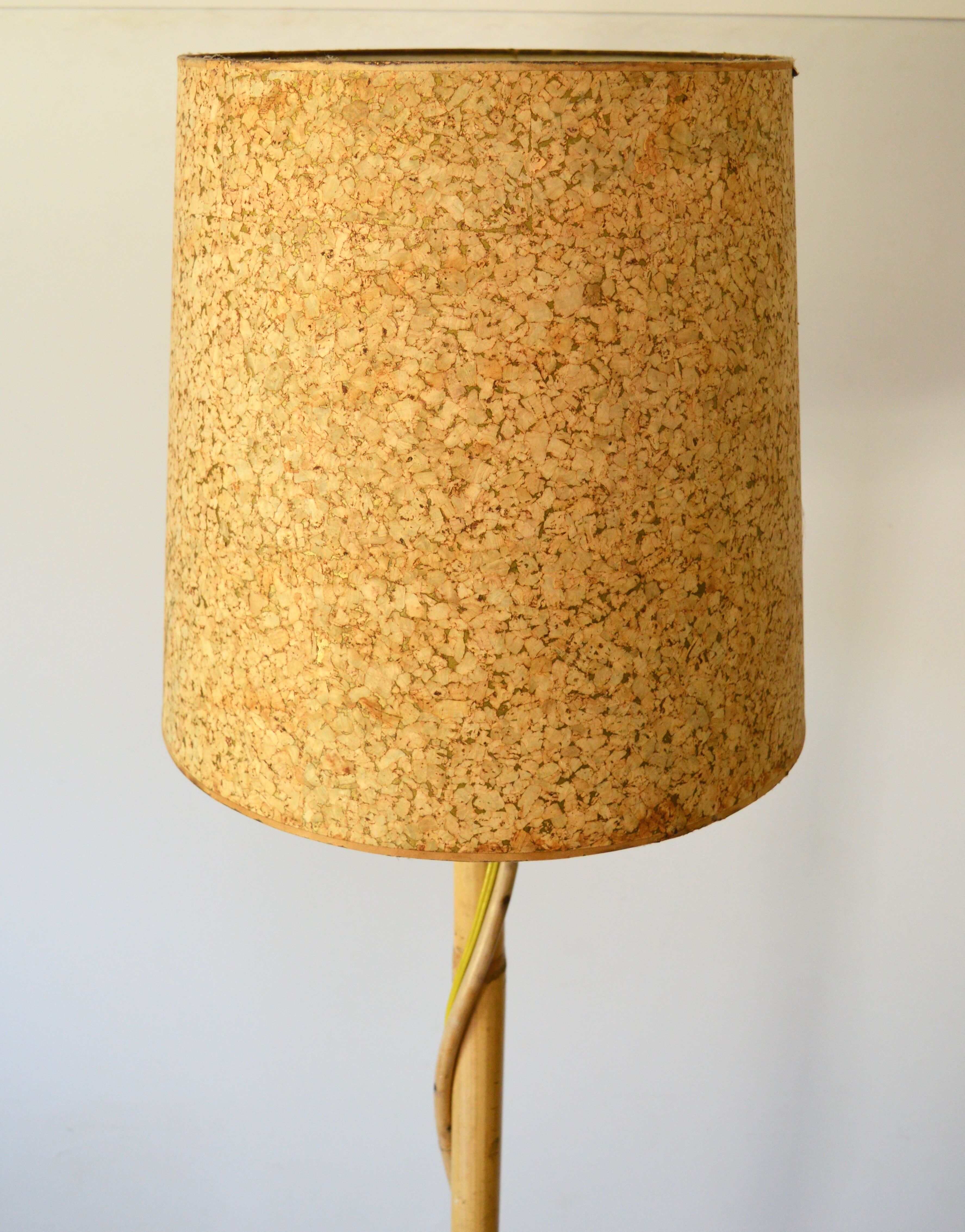 Rattan lamppost