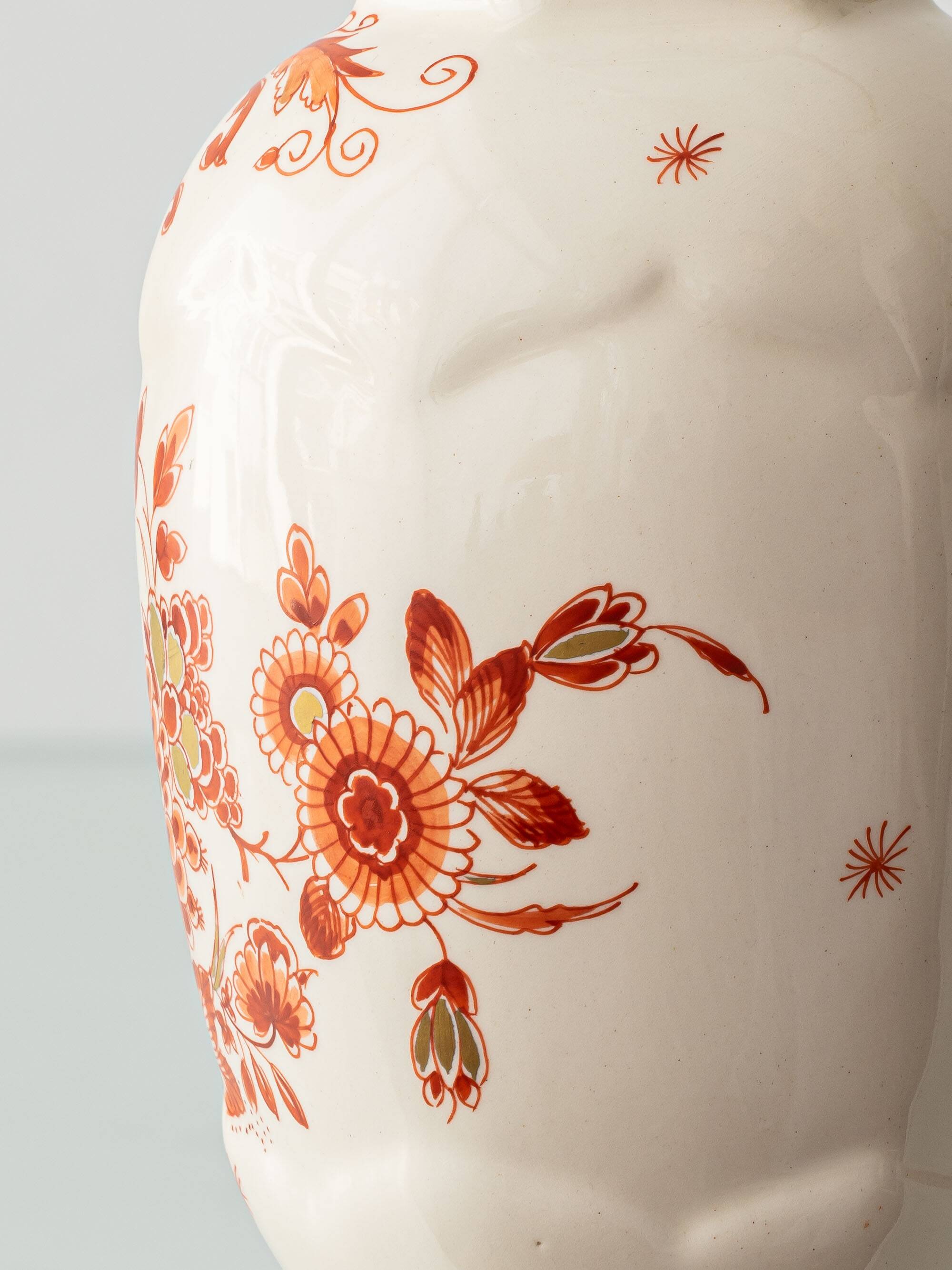 Pair of "Pijnacker" Imari Style Table Lamps from Royal Delft, Hand-Painted with Silk Shades