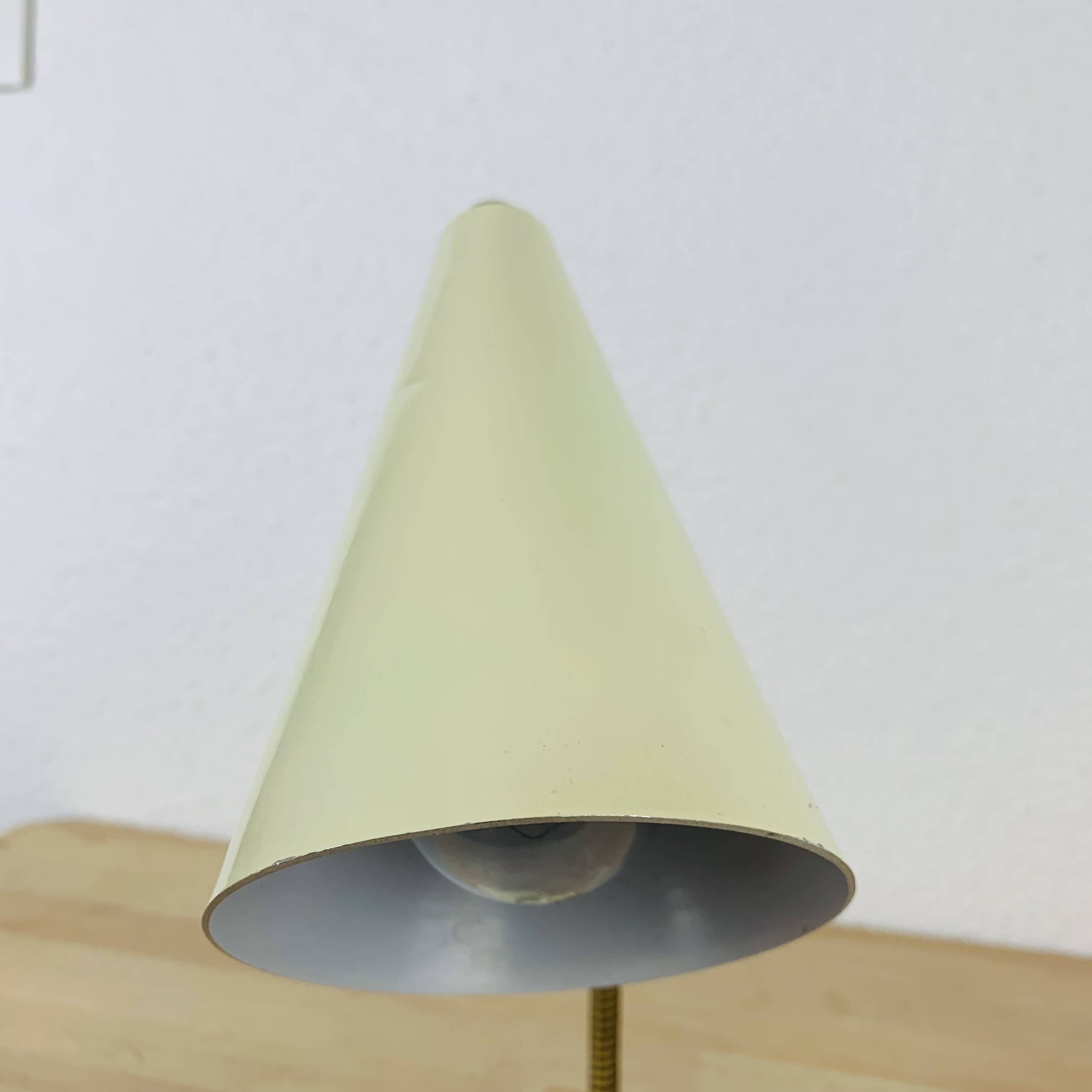 Lampe cocotte années 50 métal
