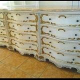 Antique chest of drawers
