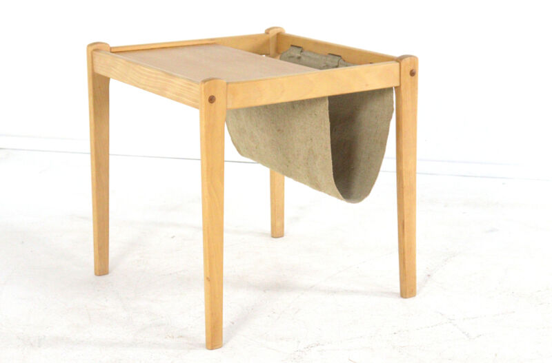 BDRD by Furbo oak magazine rack