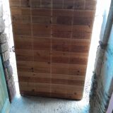 Shelf with lockers