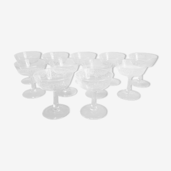 Lot of 11 champagne cups