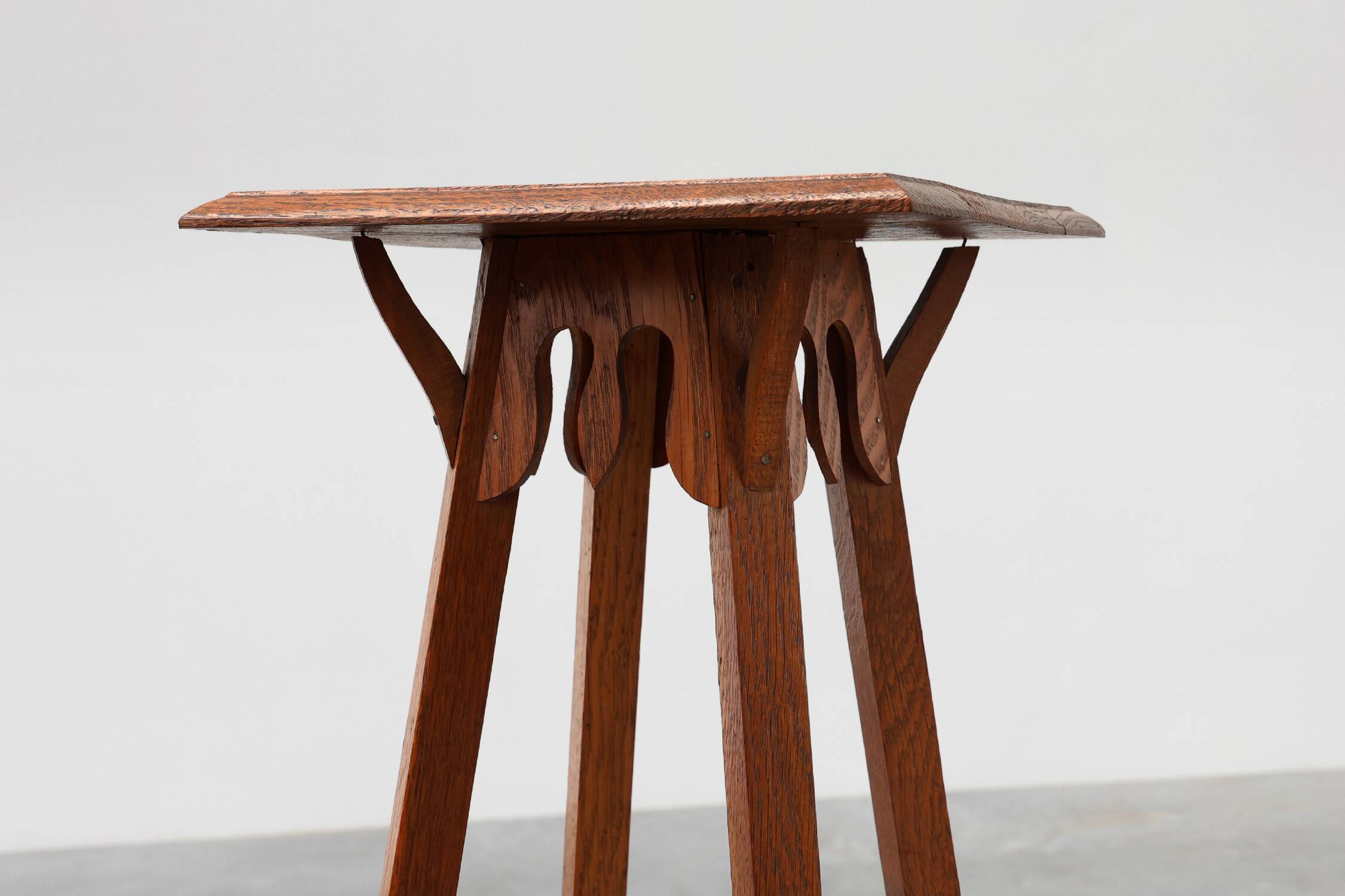 Art Deco tall oak wooden console or pedestal, France 1920s