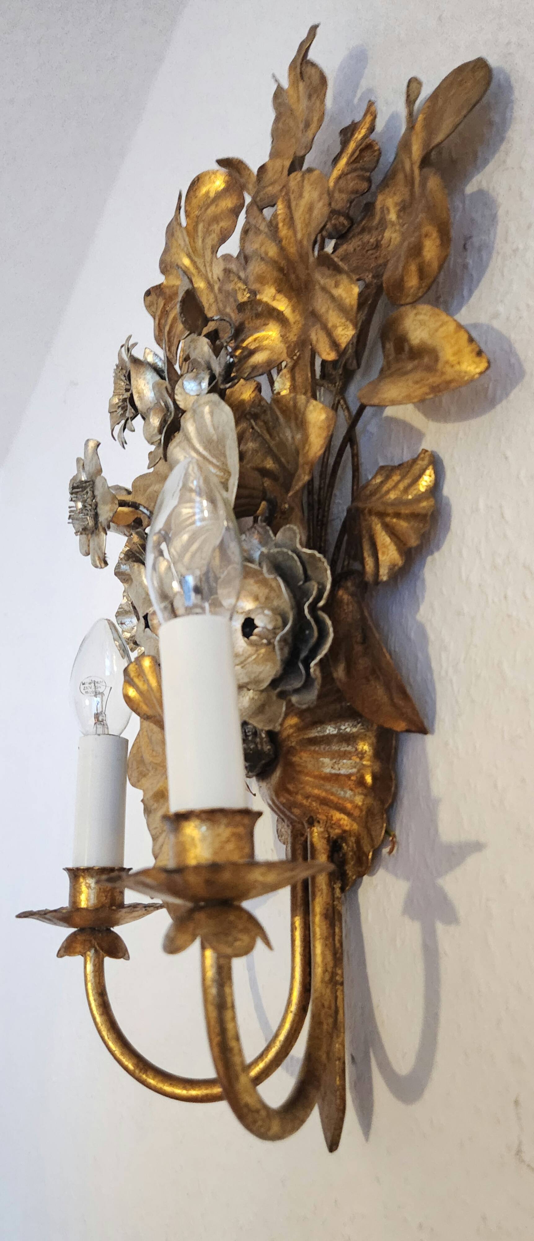 S.Salvadori Wandlampe vergoldet ersilbert Blumenmuster
