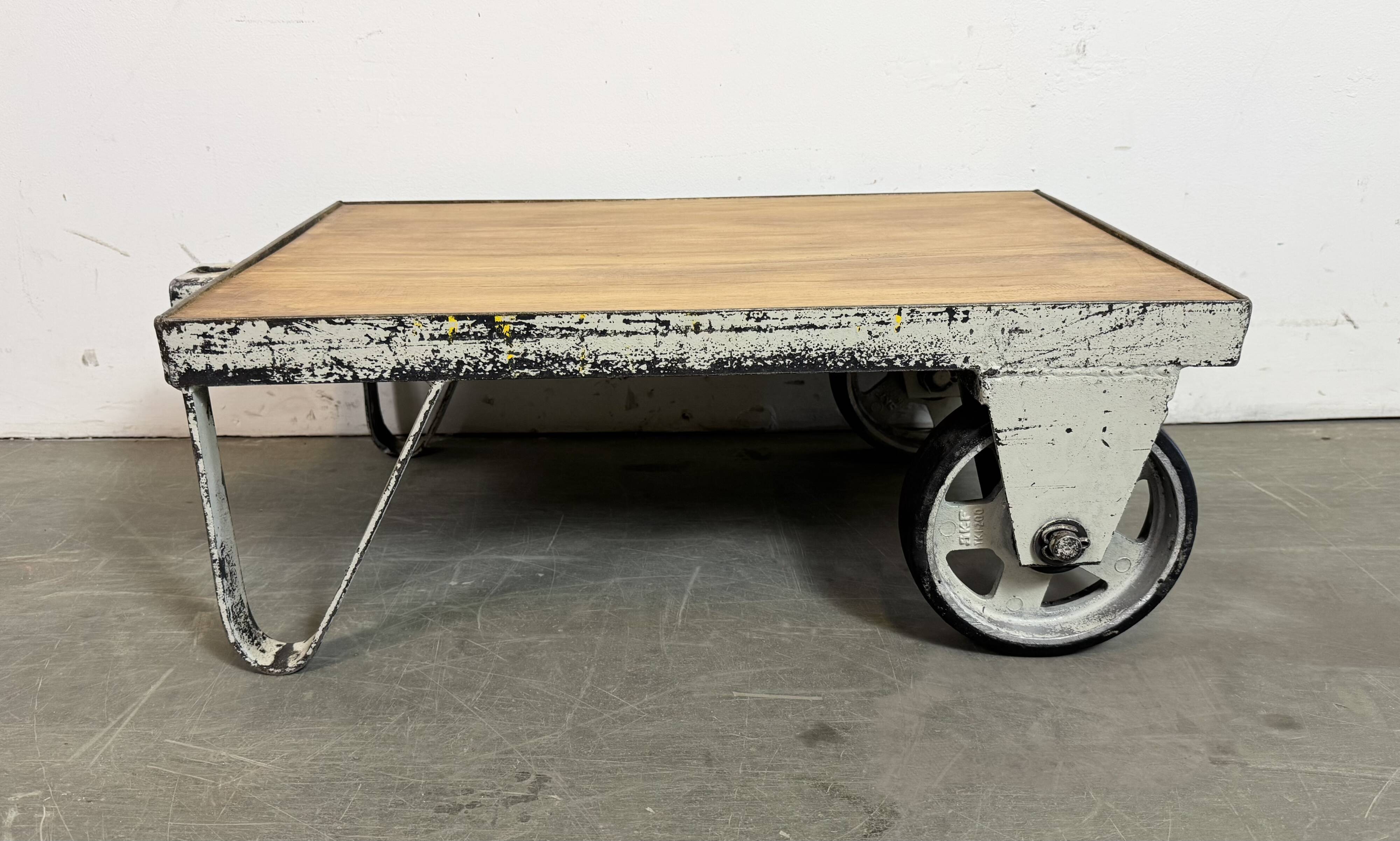 Grey Industrial Coffee Table Cart, 1960s