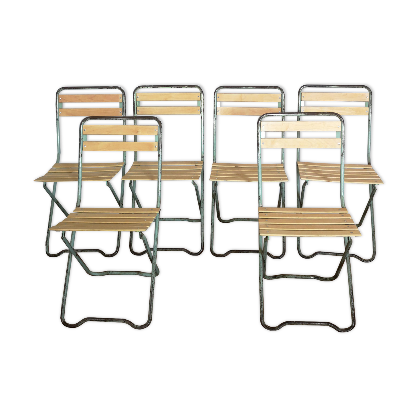 Set of 6 green folding chairs