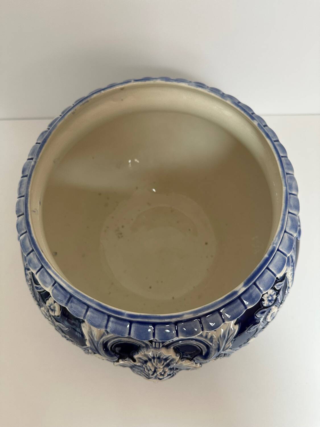 Vase - Cachepot in baroque earthenware from Saint Clément, 19th century