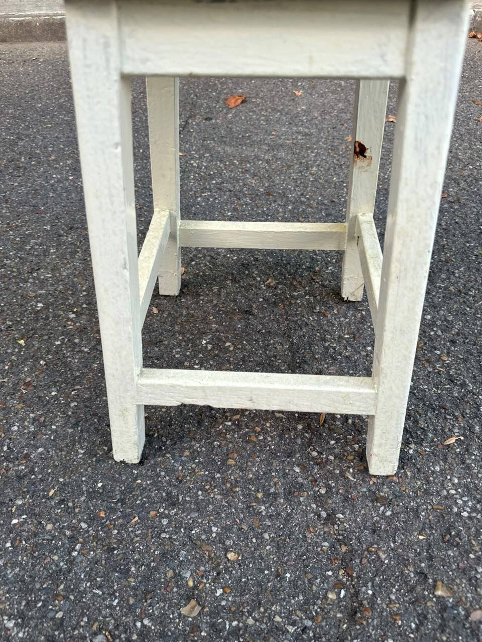 Rustic square farmhouse stool in patinated white wood from the 1960s.